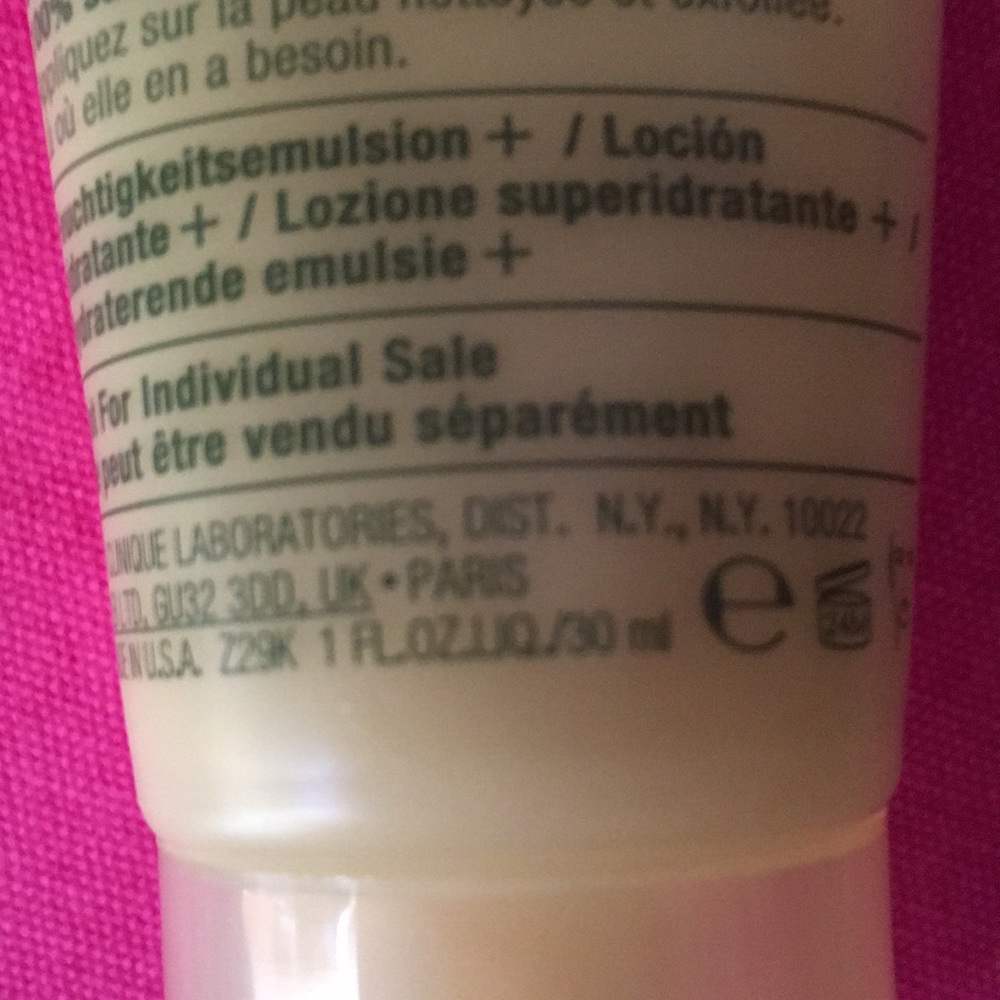 NEW Clinique Dramatically Different Moisturizing Lotion+ - Picture 3 of 3